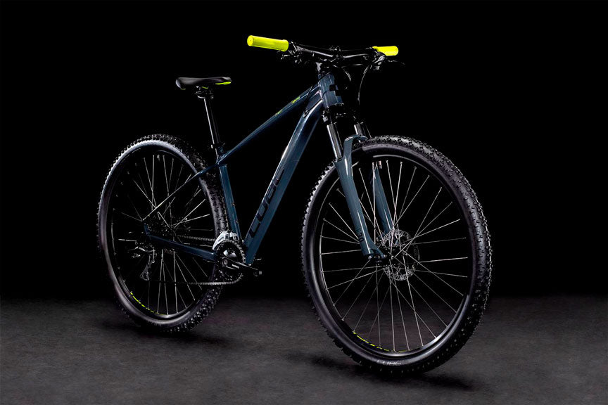 Bicicleta de montaña CUBE Aim PRO 2022 Grey'n'Flashyellow / Transmisión 2x8 velocidades